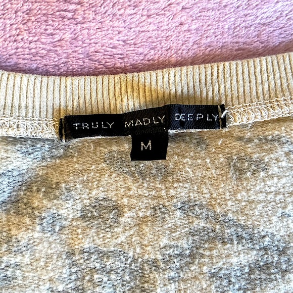 UO Truly Madly Deeply Green Cheetah Print Sweater - Picture 4 of 5